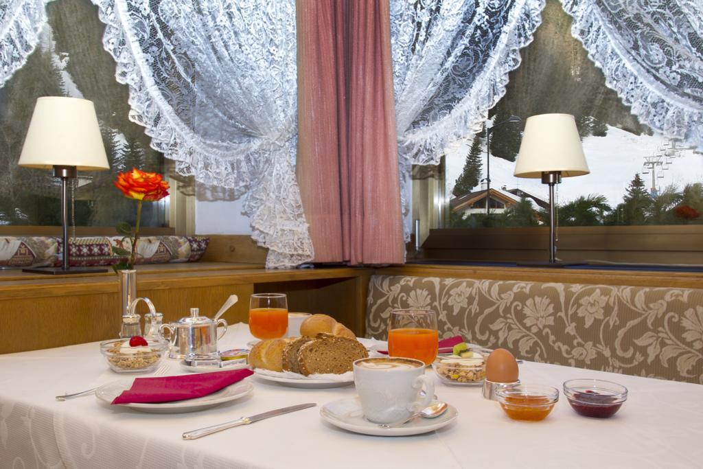 Hotel Ingram Selva di Val Gardena Zewnętrze zdjęcie